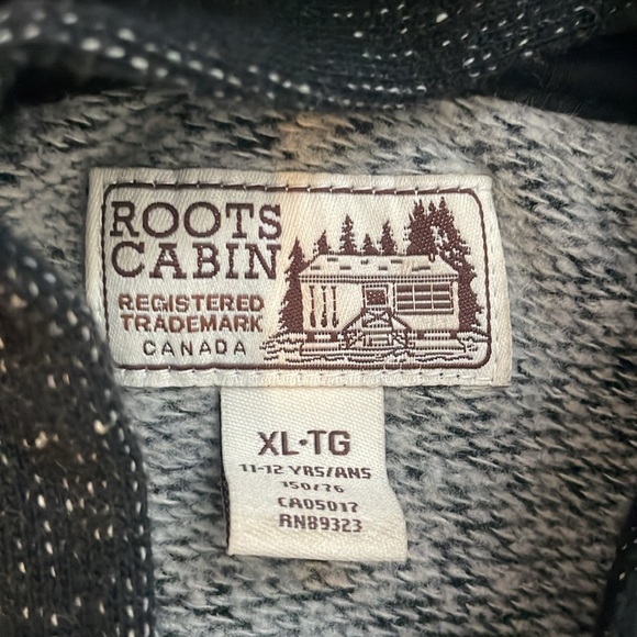 Roots Canada Cabin Zipup - Picture 2 of 6